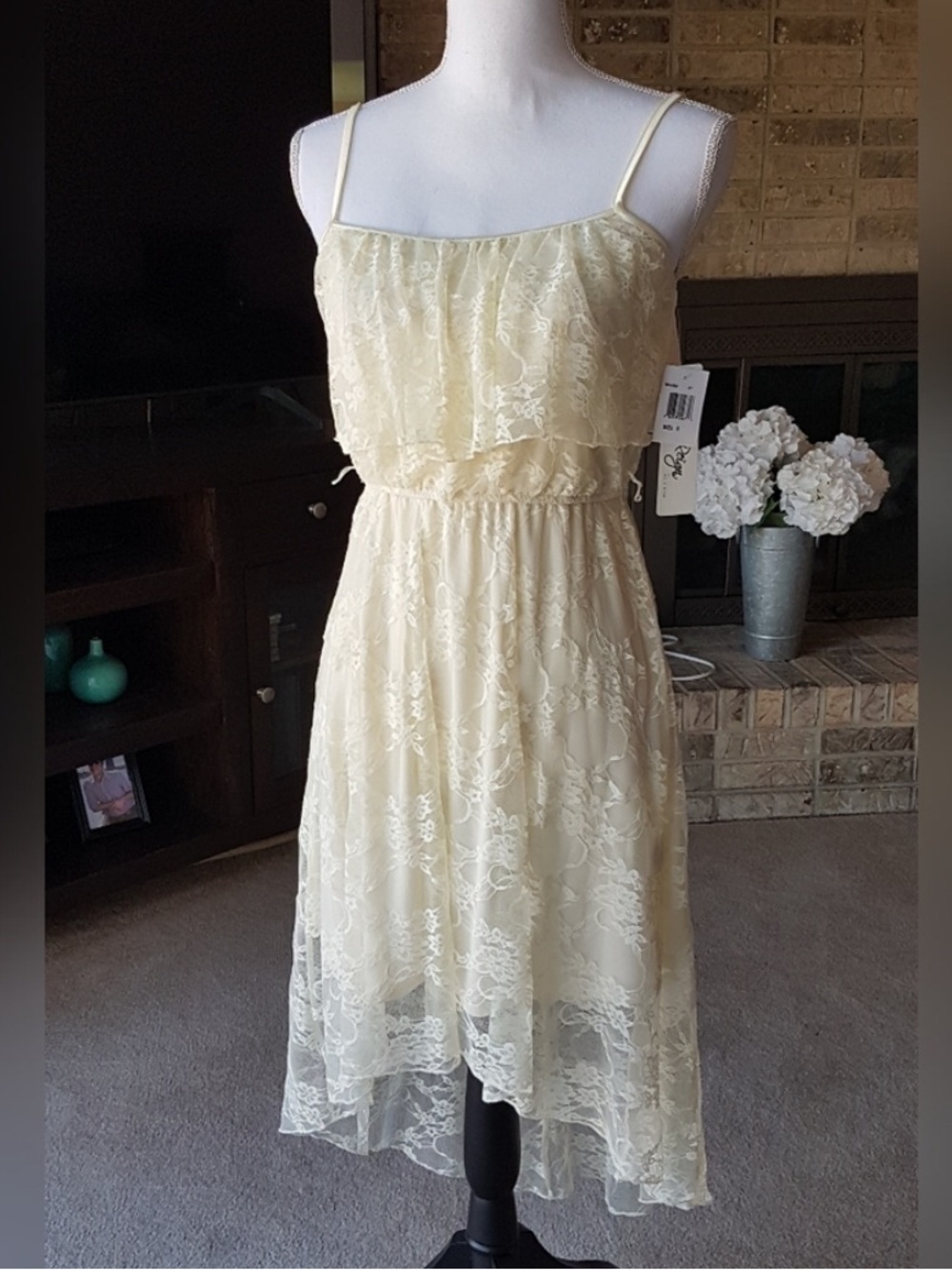 Off-White Lace Ruffle Love Reign Spaghetti Strap High-Low Formal Dress NWT